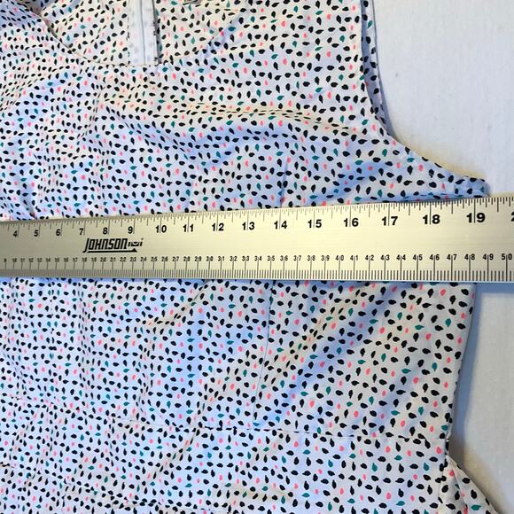 Tramp Women Dress size XL White Sleeveless Knee Length Lightweight A-line Floral - Picture 3 of 10